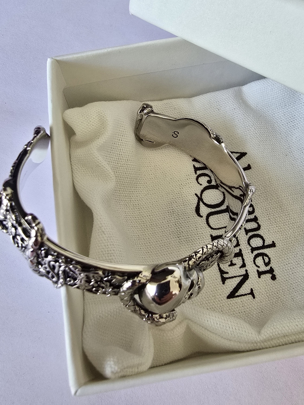 Alexander McQueen Skull and Snake Bracelet 'Antique Silver' - Picture 10 of 12
